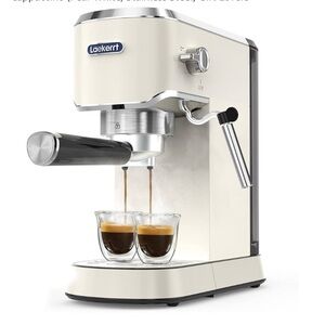 Laekerrt espresso machine in cream